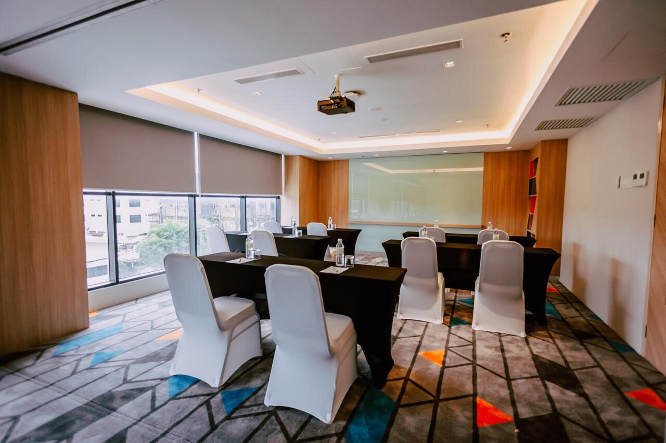 Ibis Styles Kota Bharu Hotel Ngoại thất bức ảnh